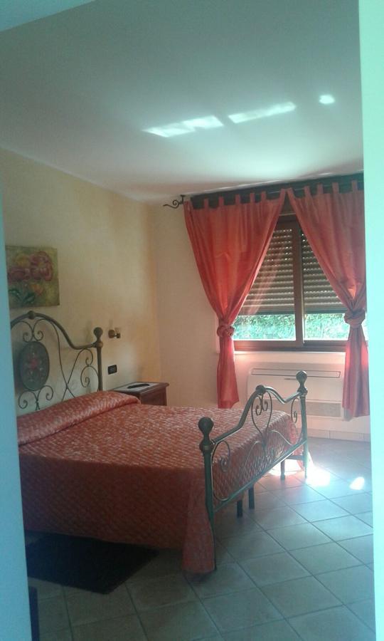 B & B Oasi Rosciano  エクステリア 写真