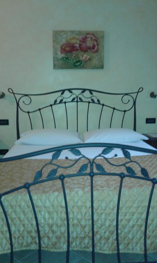 B & B Oasi Rosciano  エクステリア 写真